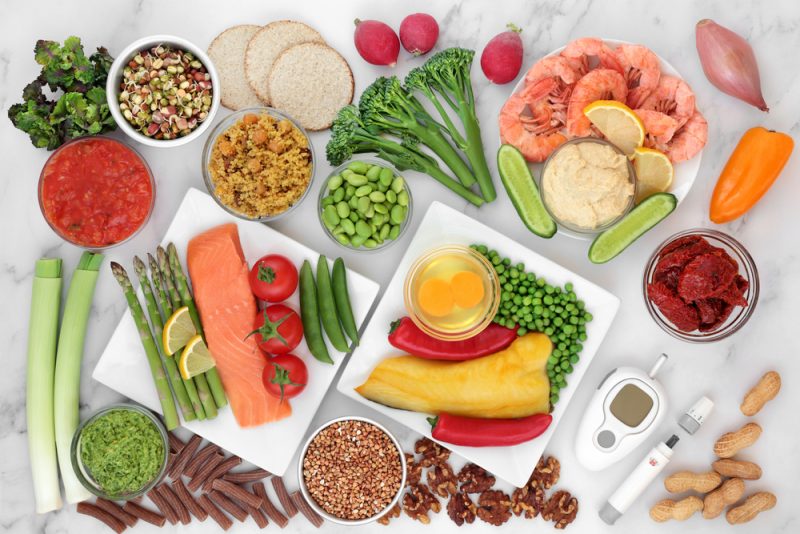 Eine gesunde Ernährung ist bunt und vielfältig und versorgt den Körper mit allen nötigen Nährstoffen.
