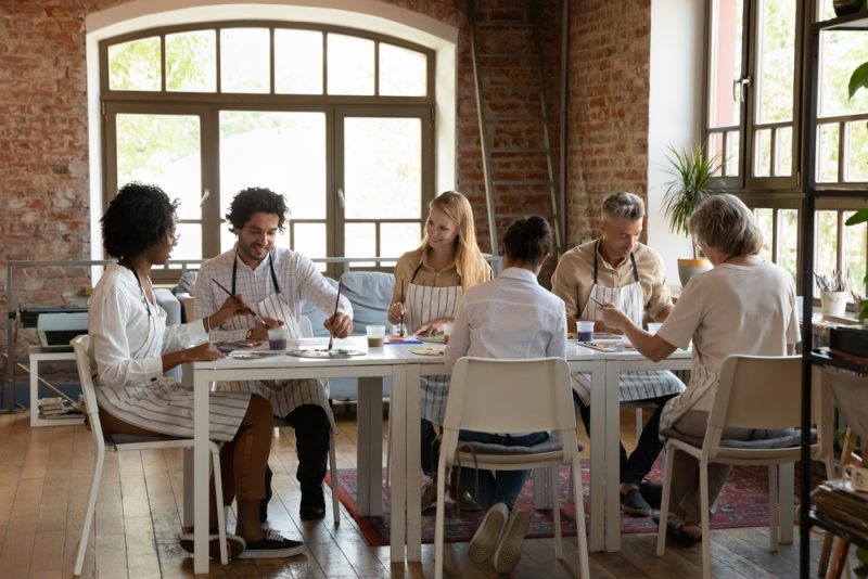 Kunsttherapie zunehmend in Gruppensettings eingesetzt