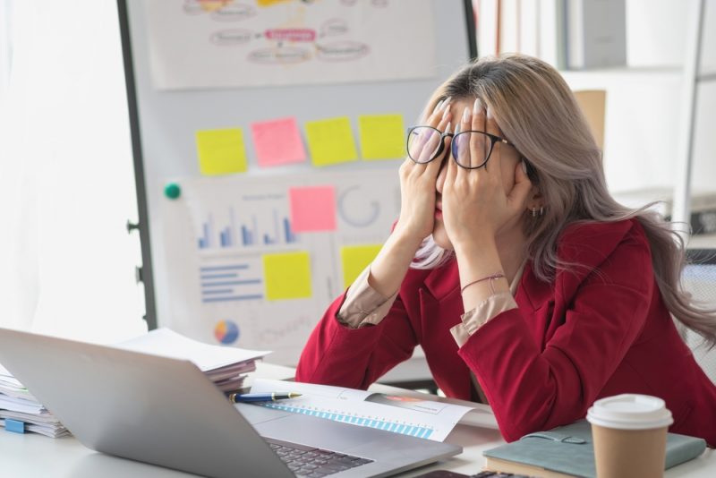 Psychischen Belastungen durch Anstieg des Arbeitspensums und kontinuierlich zunehmenden Leistungsdruck